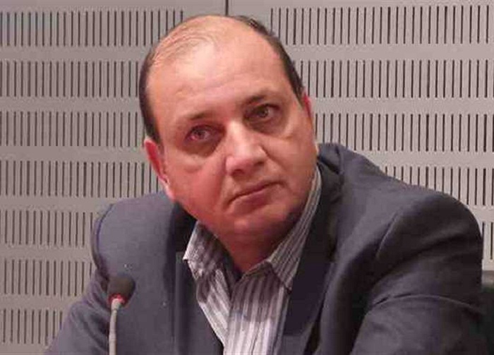 تجديد حبس الدكتور خالد عزب مدير المشروعات بمكتبة الإسكندرية 15 يوما بتهم نشر اخبار كاذبة واساءة استخدام التواصل الاجتماعى