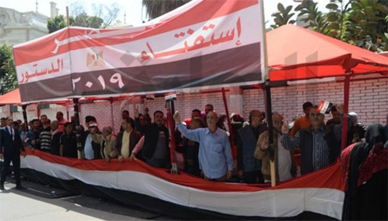 فضح نفسه وتناقض في 