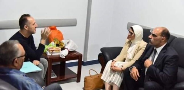 وزيرة الصحة تزور شريف مدكور واسرته: ممتنون لموقفها الانساني
