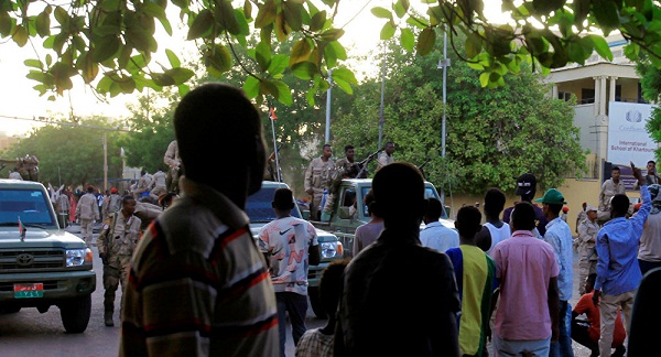السودان تفرج عن ثلاثة من قادة الحركة الشعبية وترحلهم إلى جوبا