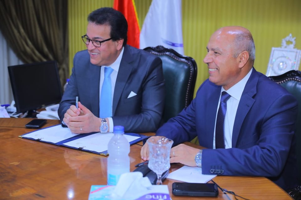 وزيرا النقل والتعليم العالي يبحثان آخر المستجدات والإجراءات الخاصة بإنشاء المعهد الفني لتكنولوجيا السكك الحديدية