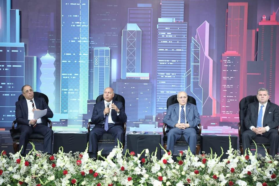 الوزير: دعم كامل من الرئيس للشركات المصرية.. وخطة للربط مع الدول الافريقية في مجالات النقل المختلفة