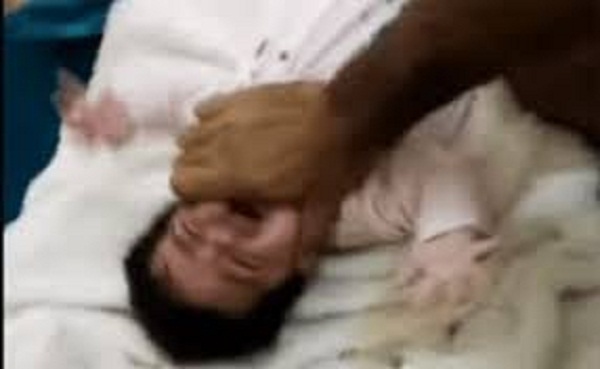 ضرب رضيعته حتى الموت لأنها أزعجته