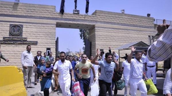 الإفراج عن 139 غارما و1863 بالعفو في أول أيام العيد.. تنفيذا لمبادرة الرئيس السيسي 