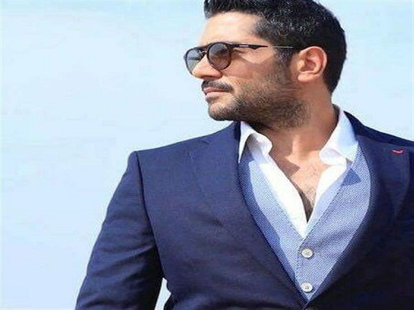 أحمد فلوكس عن فيلم الممر: شريف عرفة ساعدنى على اتقان شخصية الضابط 
