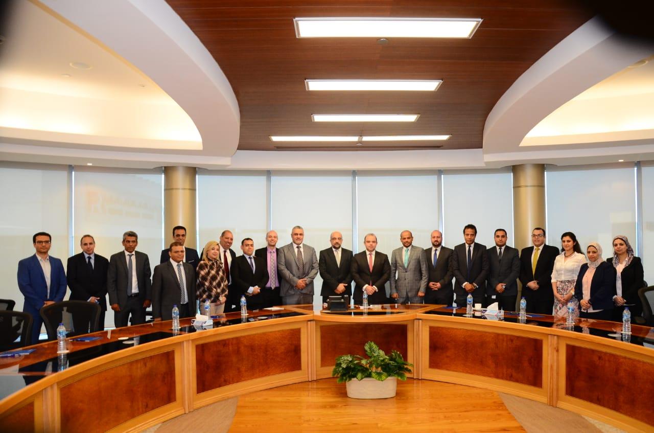 البورصة تلتقي مجلس إدارة الجمعية المصرية للمحللين الفنيين لبحث آليات التعاون لتنشيط سوق رأس المال