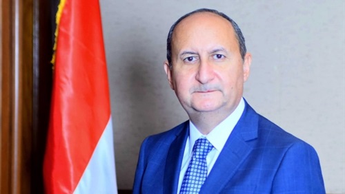 بالإنابة عن السيسي.. 