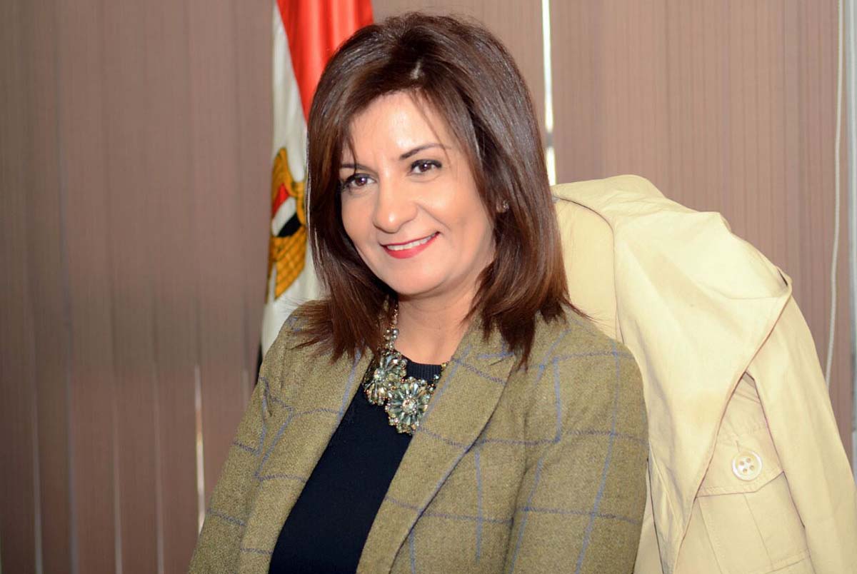 بالفيديو .. سقطة لوزيرة الهجرة أثناء لقاء في كندا: اللي يقول كلمة على بلدنا برة 