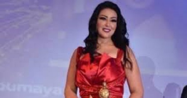بالصور ...تكريم سمية الخشاب بمهرجان سينما الشاطئ بالمغرب 
