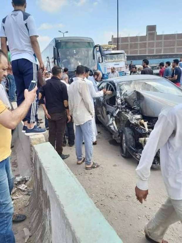 نجاة فريق غزل المحلة من حادث مروع