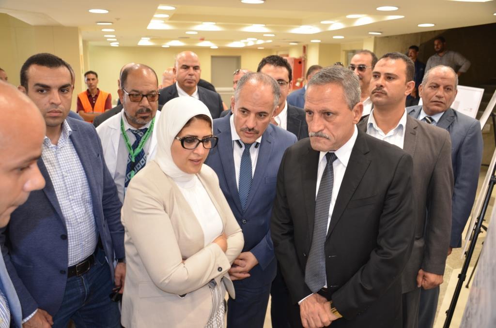 وزير الصحة ومحافظ الإسماعلية يتفقدان أعمال التطوير الشامل ورفع الكفاءة للمستشفى العام
