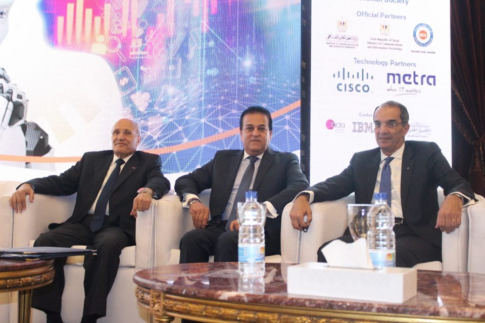 وزراء التعليم العالي والاتصالات والإنتاج الحربى يفتتحون المؤتمر الدولي الأول للذكاء الاصطناعي وتكنولوجيا المعلومات