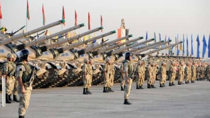 بالفيديو.. القوات المسلحة تنفذ مناورة 