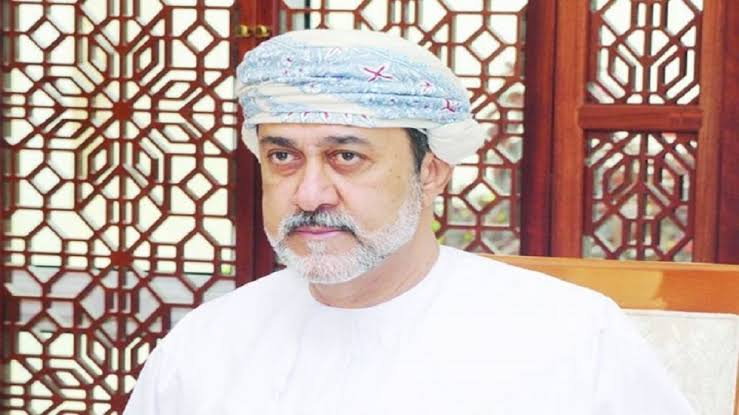 من هو هيثم بن طارق آل سعيد.. سلطان عُمان الجديد؟