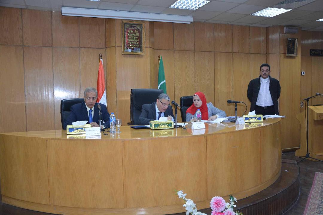  التنمية المحلية تٌشيد بجهود إدارة خدمة المواطنين وفريق 