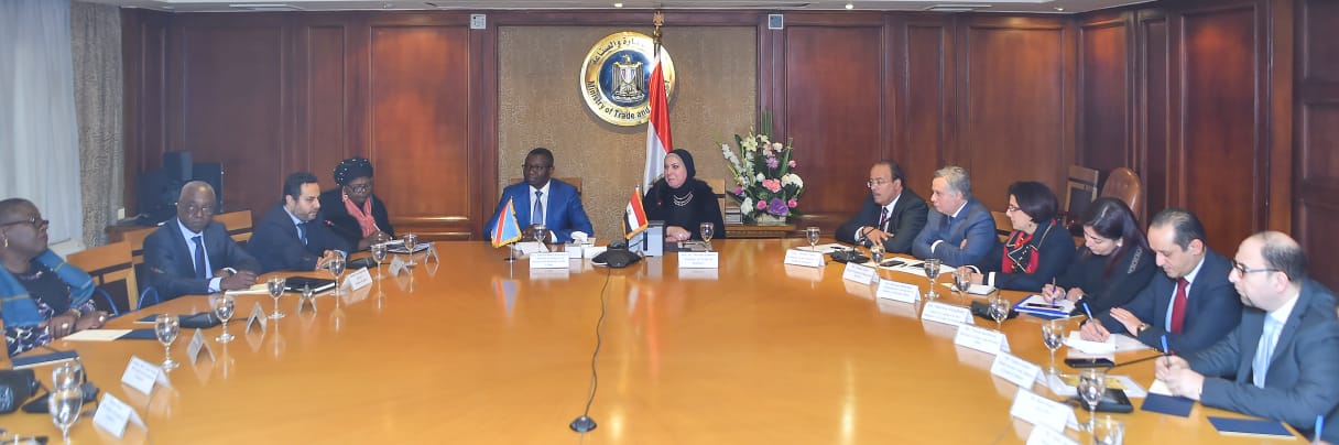 وزيرة التجارة تبحث مع نظيرها الكونغولي تعزيز التعاون الصناعي