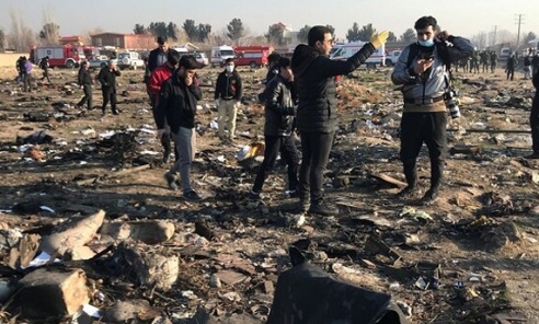 إيران: لن نسلم الولايات المتحدة الصندوقين الأسودين لطائرة البوينغ الأوكرانية المنكوبة
