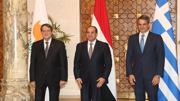 بدء القمة 