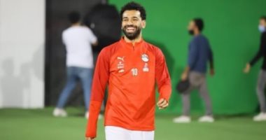 محمد صلاح فى أول مران مع المنتخب.. الابتسامة تعلو وجهه و