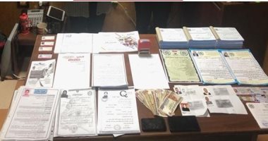 تجديد حبس متهمين ورائ تشكيل عصابى لتزوير أختام الدولة 15 يوما 