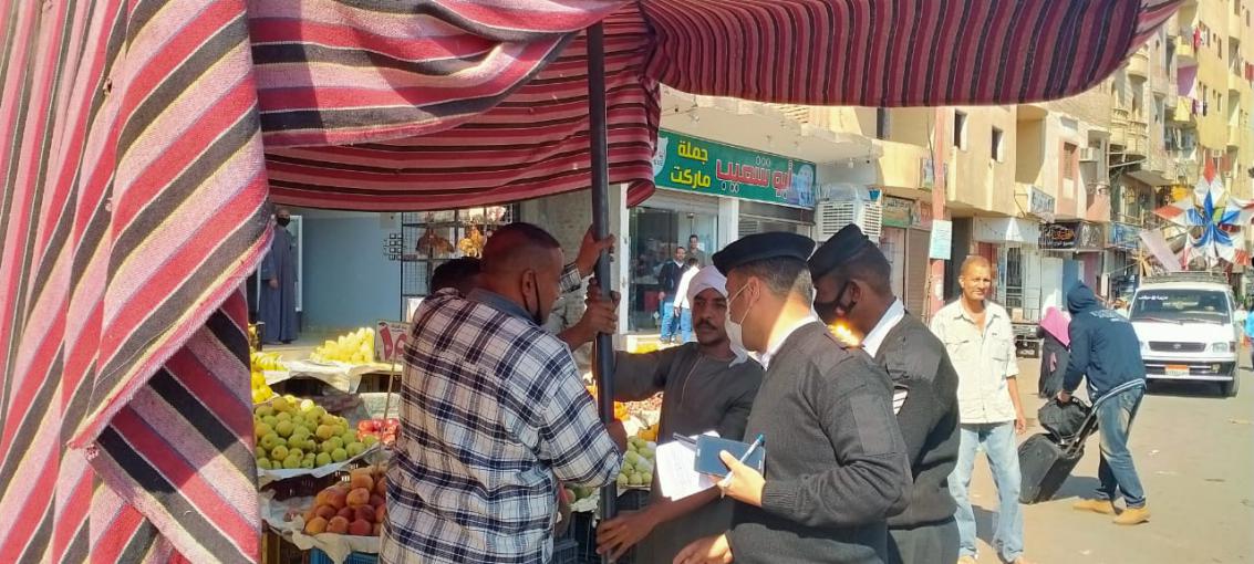 حملة لشرطة مرافق الاقصر تسفر عن تحرير 153 محضر اشغال طريق ونظافه

