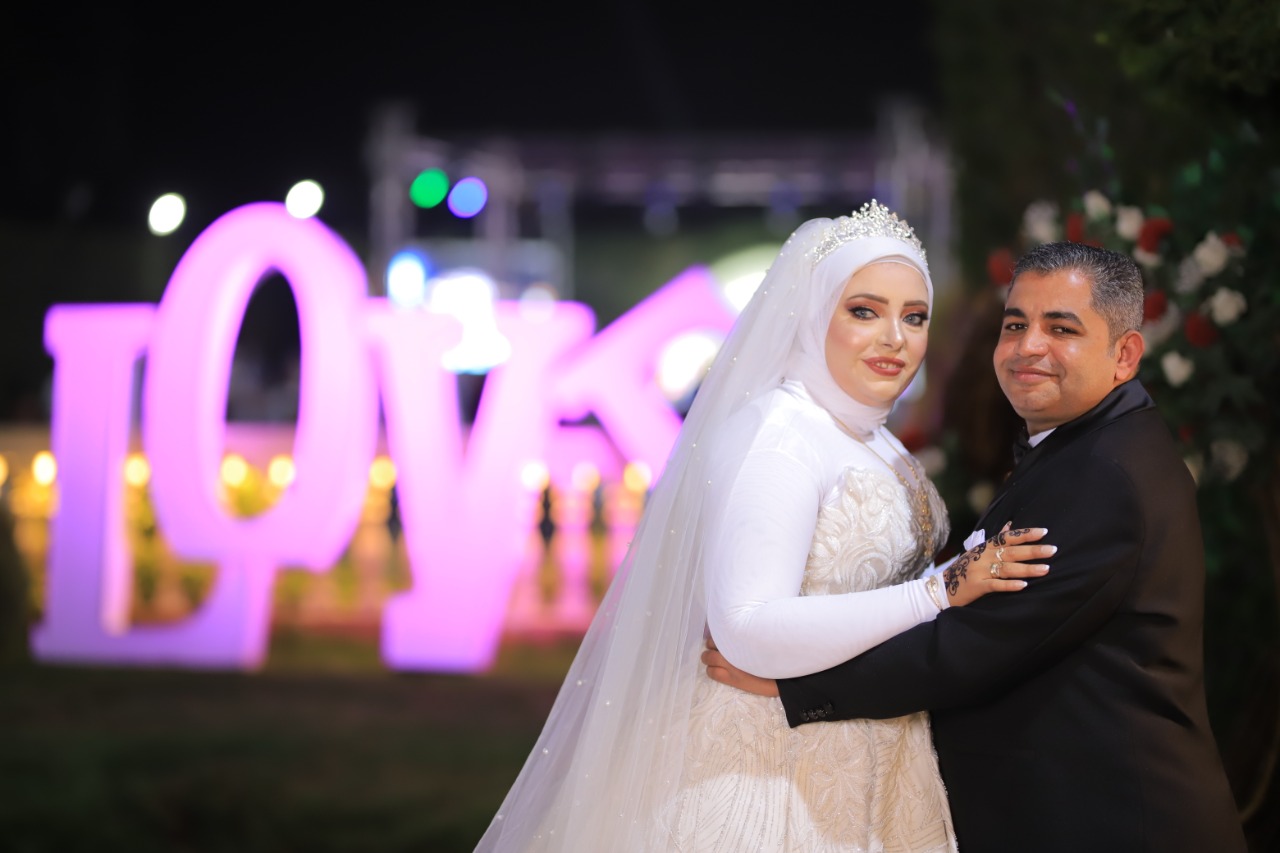 تهنئة للمهندسة اسراء لبنه والدكتور رمضان سيد بمناسبة زفافهما 