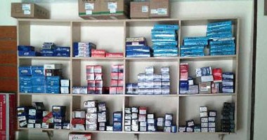 ضبط 6972 قطعة غيار سيارات مجهولة المصدر داخل مخزن بالساحل 