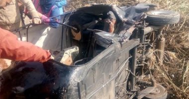 إصابة 4 أشخاص فى حادث انقلاب 