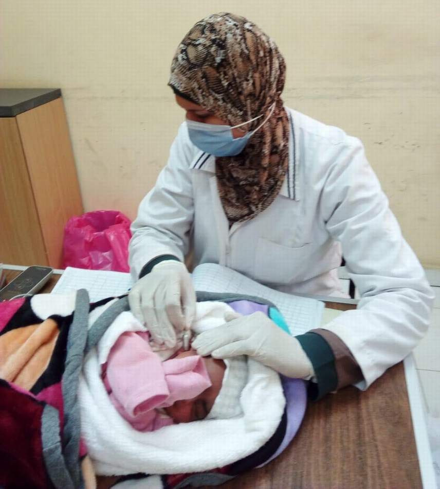فحص 8684 حالة ضمن مبادرة السمعيات لتوفير الرعاية للأطفال حديثي الولادة بالمنيا