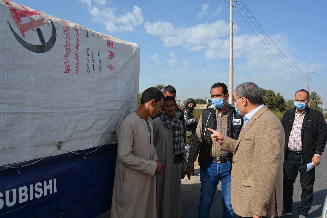 لعدم الالتزام بالإجراءات الاحترازية سحب رخصة سيارة أجرة وإيقاف خط سيرها 3 شهور بالمنيا