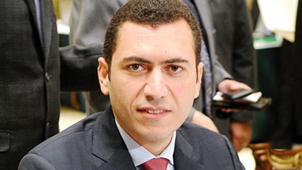 برلماني: الرئيس وعد منذ اليوم الأول بتوفير اللقاح للمصريين فور الانتهاء من تطويره
