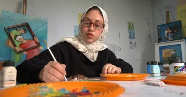فنانة فلسطينية تعتمد على تقنية جديدة تتيح للمكفوفين تذوق الفن 
