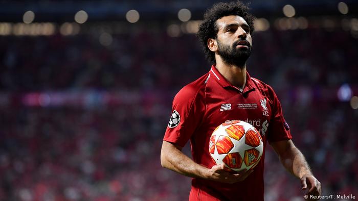 الجماهير تتوج محمد صلاح بلقب 