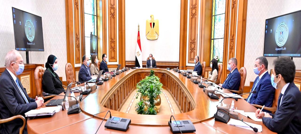 الرئيس يوجه بتركيز استراتيجية اقتصادية قناة السويس على زيادة فرص توطين التكنولوجيا