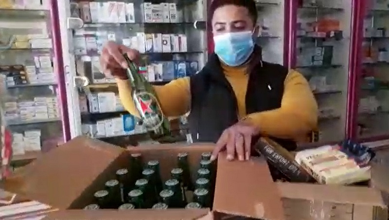 ضبط خمور داخل صيدلية بإمبابة أثناء حملة تفتيش وإحالة الموضوع للنيابة