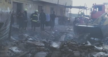 إصابة 4 أشخاص ونفوق 6 رؤوس ماشية فى حريق منزلين بمركز البدارى بأسيوط 
