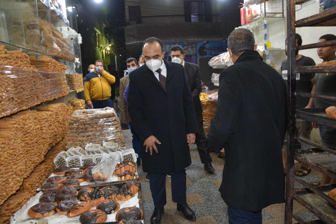 محافظ المنيا يوجه نائبه بمتابعة مواعيد غلق المحال التجارية وتطبيق إجراءات مواجهة 