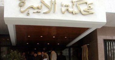 زوج يطالب بتخفيض نفقة زوجته: 