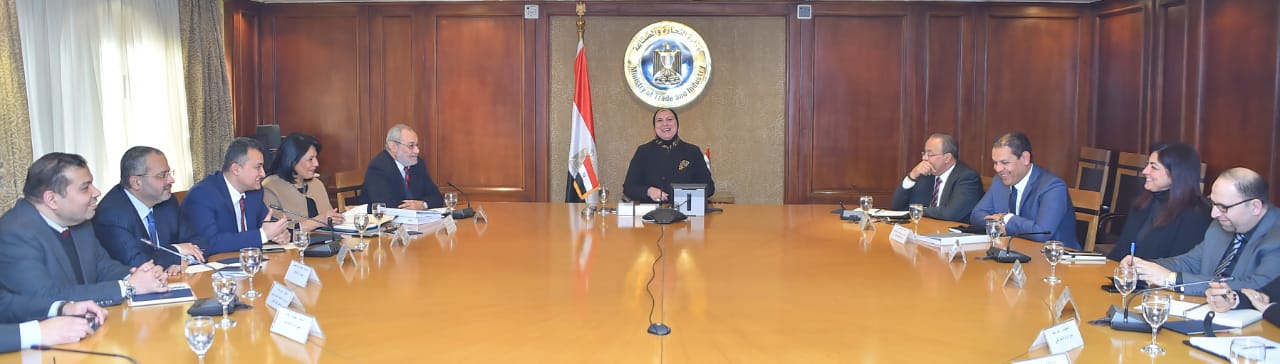 وزيرة التجارة: نسعى لتعزيز دور مركز تحديث الصناعة ككيان مؤسسي