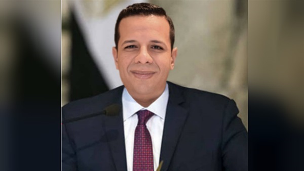 اقتصادي: إعادة تشغيل المصانع المتوقفة توفر فرص العمل