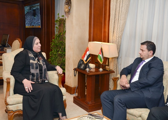 وزيرة الصناعة ونظيرها الأردني يتفقان على تعزيز العلاقات الاقتصادية بين البلدين