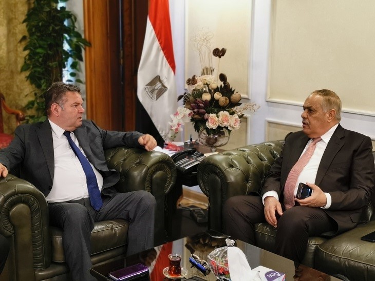 اتفاق مبدئي بين 