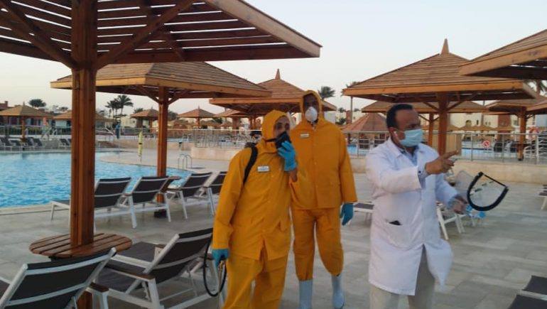 بدء تطهير وتعقيم الفنادق والنوادي الصحية بشرم وجنوب سيناء والجونة 