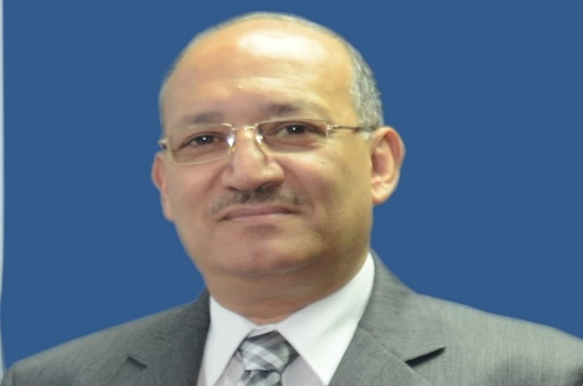 الطيار رشدى زكريا رئيساً للشركة القابضة لمصر للطيران 