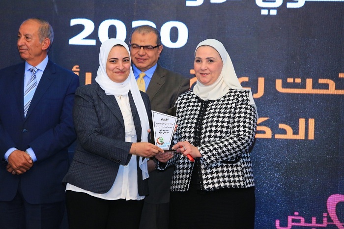 بنك التنمية الصناعية يعلن مضاعفة دعمه للقرى الأكثر احتياجا