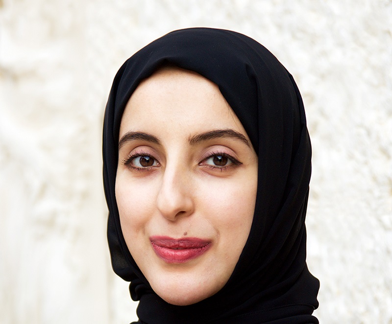 بالتعاون مع 