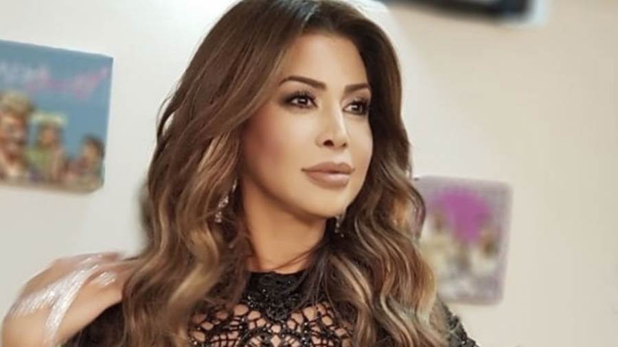نوال الزغبي توجه رسالة قاسية للرافضين لتطبيق الحجر المنزلي 
