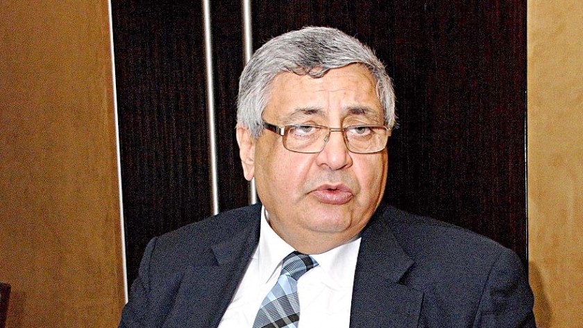 
مستشار رئيس الجمهورية لشؤون الصحة عن كورونا: ربنا سترها معانا لحد الآن
