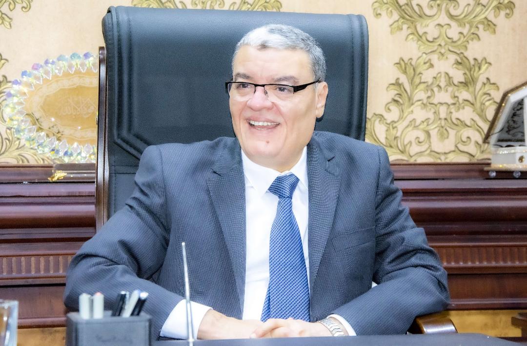 احتفالا بيوم اليتيم محافظ المنيا يوجه بإرسال هدايا عينية لأطفال مؤسستي البنين والبنات 