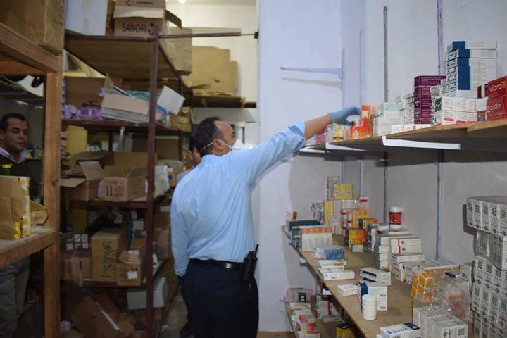 ضبط أدوية منتهية الصلاحية وممنوع تداولها بمخزن غير مرخص بابوقرقاص
